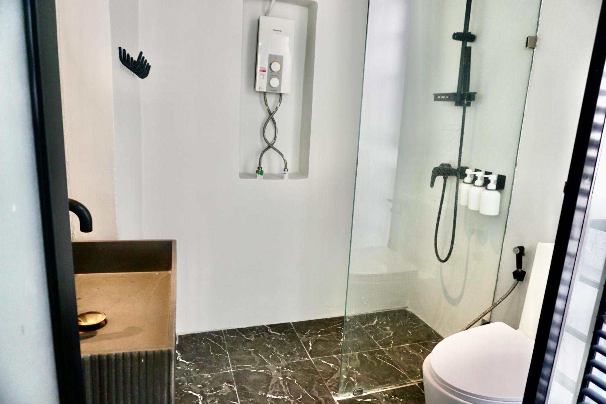 Hip And Funky Apartment Silom Soi 3, With Rooftop View Bangkok Eksteriør bilde