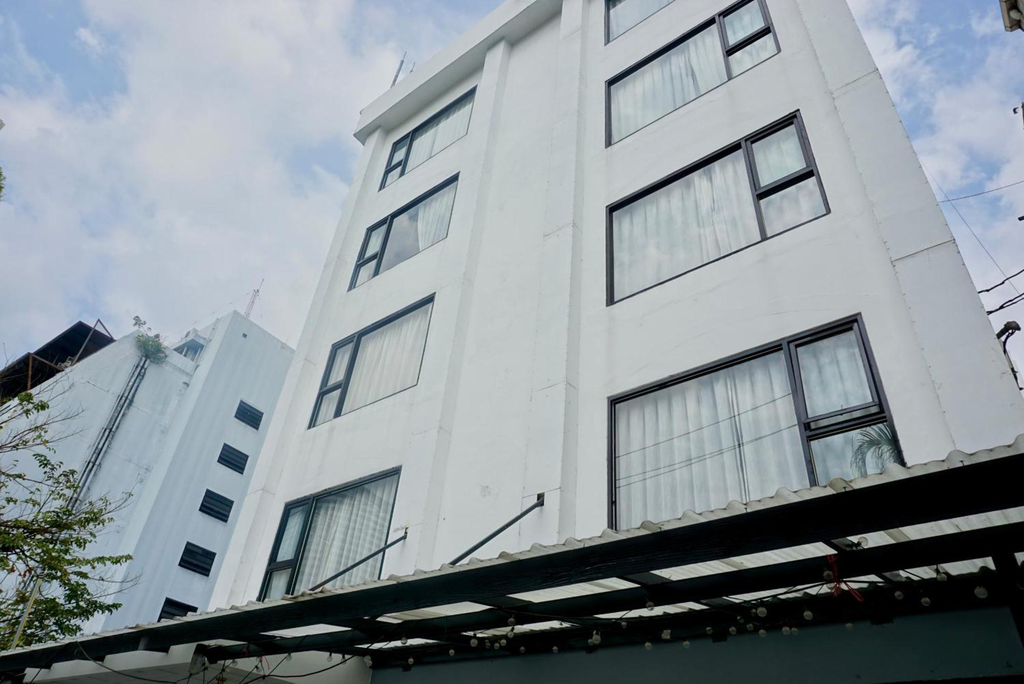 Hip And Funky Apartment Silom Soi 3, With Rooftop View Bangkok Eksteriør bilde